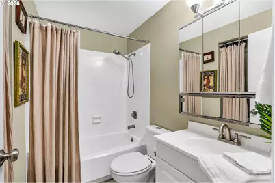 29700 SW Courtside Dr #36, Wilsonville, OR 97070 - Photo 17