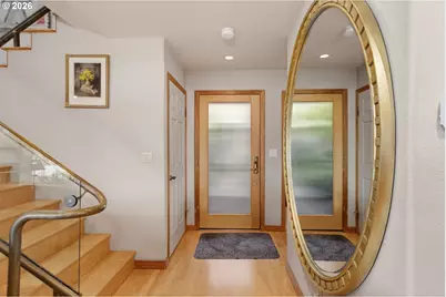 230 N Hayden Bay Dr, Portland, OR 97217 - Photo 3