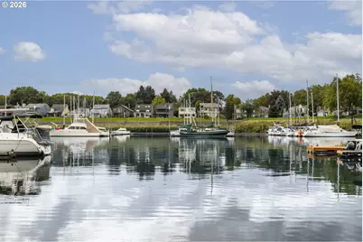 230 N Hayden Bay Dr, Portland, OR 97217 - Photo 31