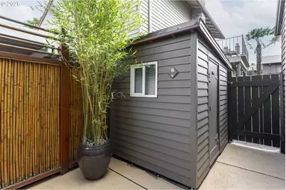 230 N Hayden Bay Dr, Portland, OR 97217 - Photo 25