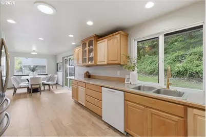 15010 Clackamas River Dr, Oregon City, OR 97045 - Photo 11