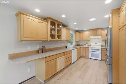 15010 Clackamas River Dr, Oregon City, OR 97045 - Photo 13