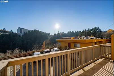 847 SW Broadway Dr #32, Portland, OR 97201 - Photo 21