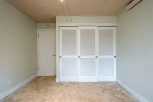 2211 SW Park Pl, Portland, OR 97205 - Photo 15