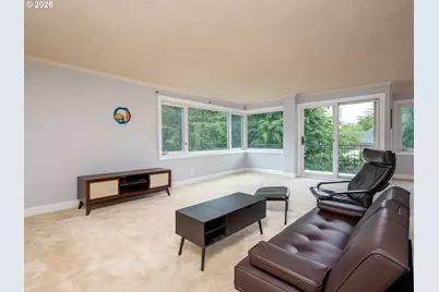 2211 SW Park Pl #102, Portland, OR 97205 - Photo 7