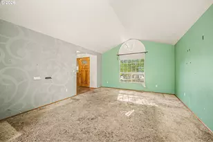 4493 Glacier St, Springfield, OR 97478 - Photo 5
