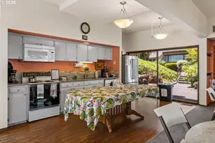4246 NE 125th Pl, Portland, OR 97230 - Photo 27