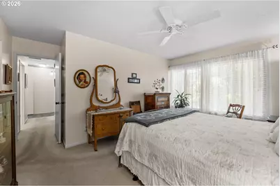 4246 NE 125th Pl, Portland, OR 97230 - Photo 15
