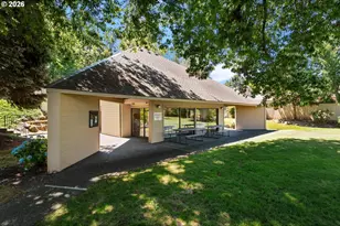 4246 NE 125th Pl, Portland, OR 97230 - Photo 25