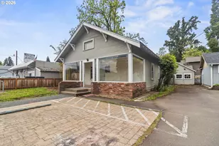 647 N 9th St, Cottage Grove, OR 97424 - Photo 1