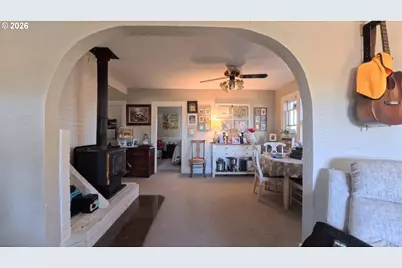 1230 Hilfiker Ln, Salem, OR 97302 - Photo 9