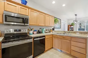 2386 SE 171st Ave, Portland, OR 97233 - Photo 7