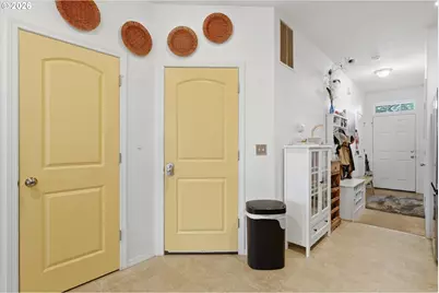 2386 SE 171st Ave, Portland, OR 97233 - Photo 5