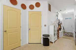 2386 SE 171st Ave, Portland, OR 97233 - Photo 5