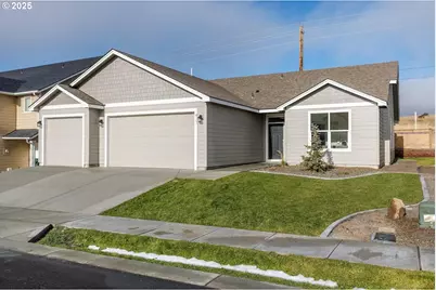 817 E Autumn Ave, Hermiston, OR 97838 - Photo 1