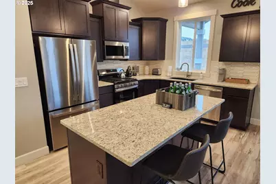 817 E Autumn Ave, Hermiston, OR 97838 - Photo 9