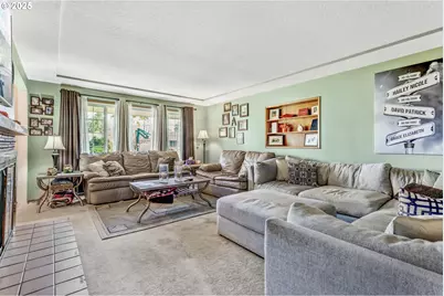 919 NE 152nd Ave, Portland, OR 97230 - Photo 9