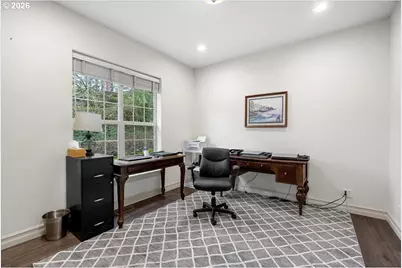 1700 NW Avery St, Roseburg, OR 97471 - Photo 35