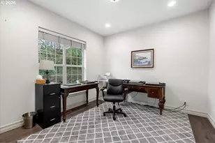 1700 NW Avery St, Roseburg, OR 97471 - Photo 35