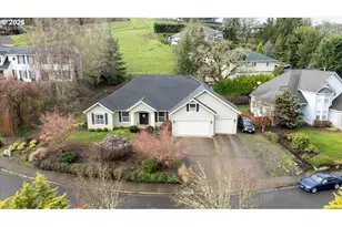 1700 NW Avery St, Roseburg, OR 97471 - Photo 3