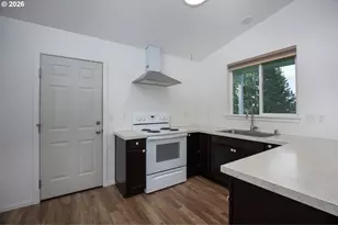 244 Lyons Rd, White Salmon, WA 98672 - Photo 3