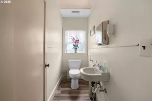 1151 Harrison Ave, Astoria, OR 97103 - Photo 13