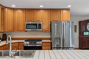 1211 N Sitka Ave, Newberg, OR 97132 - Photo 17
