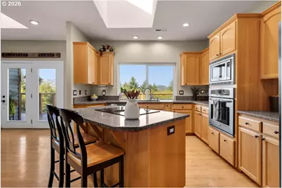 612 SE 380th Ct, Washougal, WA 98671 - Photo 7