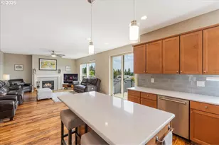 14810 SW Trevor Ln, Portland, OR 97224 - Photo 13