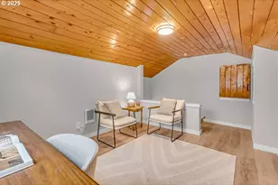 13104 SE Center St, Portland, OR 97236 - Photo 29