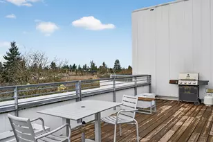 900 NE 81st Ave, Portland, OR 97213 - Photo 29