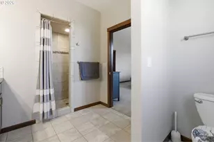 1704 Oakwood Dr, The Dalles, OR 97058 - Photo 15