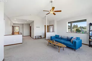 1704 Oakwood Dr, The Dalles, OR 97058 - Photo 3