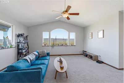 1704 Oakwood Dr, The Dalles, OR 97058 - Photo 5