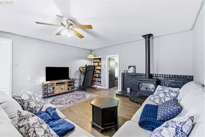 5226 Poplar St, Sweet Home, OR 97386 - Photo 5