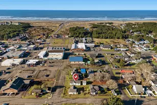 208 2nd St, Long Beach, WA 98631 - Photo 3