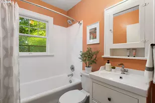 923 NE Tillamook St, Portland, OR 97212 - Photo 11
