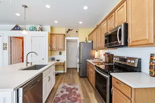 21780 NE Larkspur Ln, Fairview, OR 97024 - Photo 7