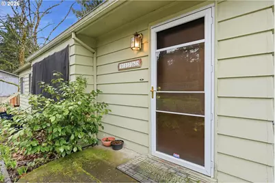 11765 SW Gaarde St, Tigard, OR 97224 - Photo 9