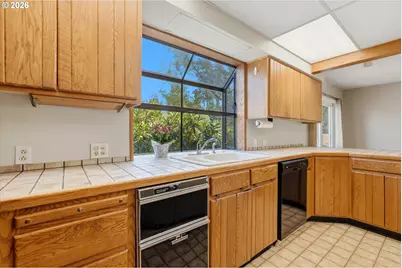 11765 SW Gaarde St, Tigard, OR 97224 - Photo 13