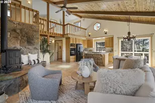 16966 Canyon Crest Dr, Sisters, OR 97759 - Photo 11