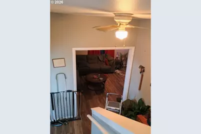 481 S Pine St, Canby, OR 97013 - Photo 7