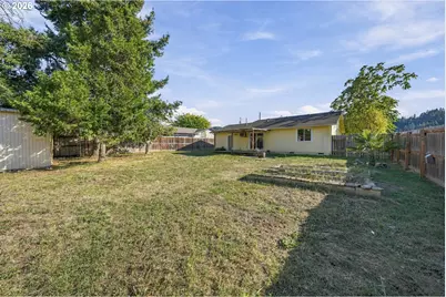 837 SE Vine Maple Dr, Myrtle Creek, OR 97457 - Photo 21