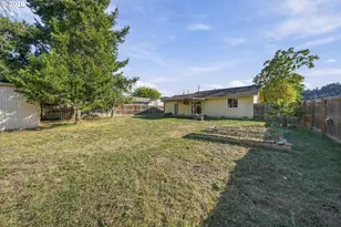 837 SE Vine Maple Dr, Myrtle Creek, OR 97457 - Photo 21
