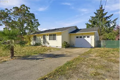 837 SE Vine Maple Dr, Myrtle Creek, OR 97457 - Photo 3