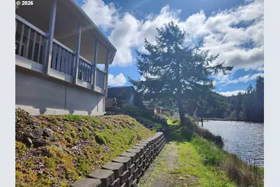 100 River Bend Rd #24, Reedsport, OR 97467 - Photo 7
