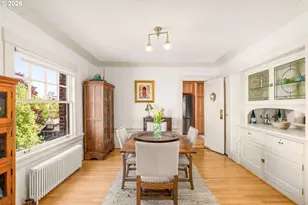 2083 NW Johnson St, Portland, OR 97209 - Photo 9