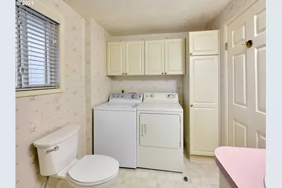 1032 Stanfield Rd, Woodburn, OR 97071 - Photo 15