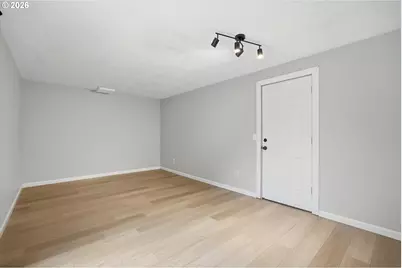 12955 SW 22nd St, Beaverton, OR 97008 - Photo 11