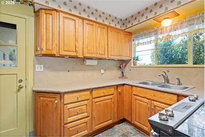 971 19th Ave, Longview, WA 98632 - Photo 9